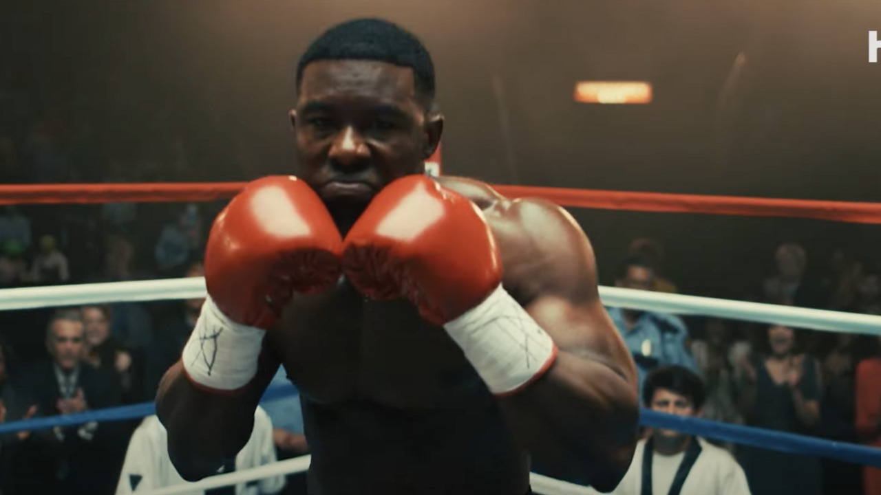 Trevante Rhodes Embodies Mike Tyson in Hulu's 'Mike' Series Trailer(00)